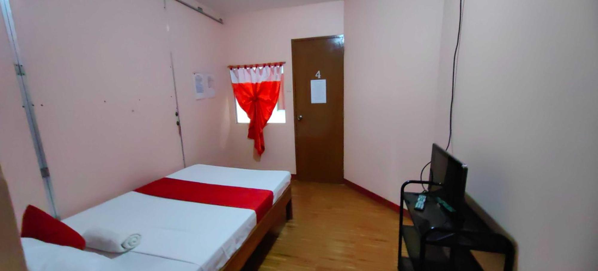 Oyo 1038 William Hearts Pension Puerto Princesa Extérieur photo