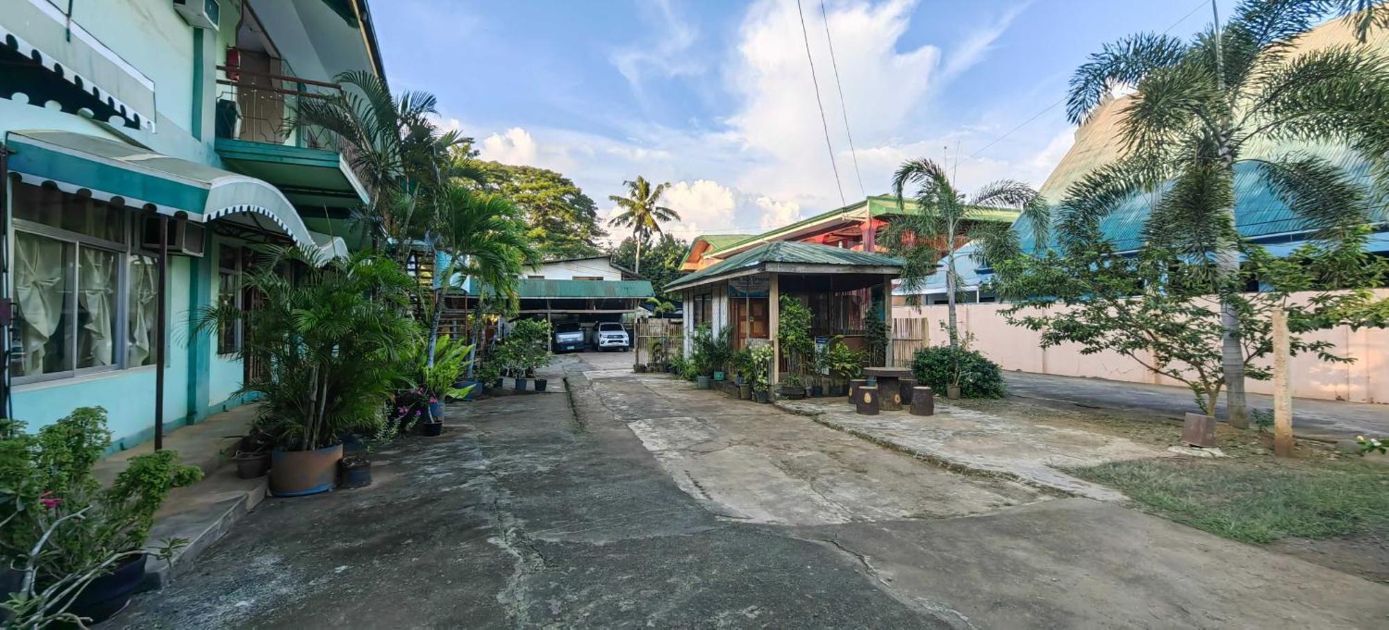 Oyo 1038 William Hearts Pension Puerto Princesa Extérieur photo